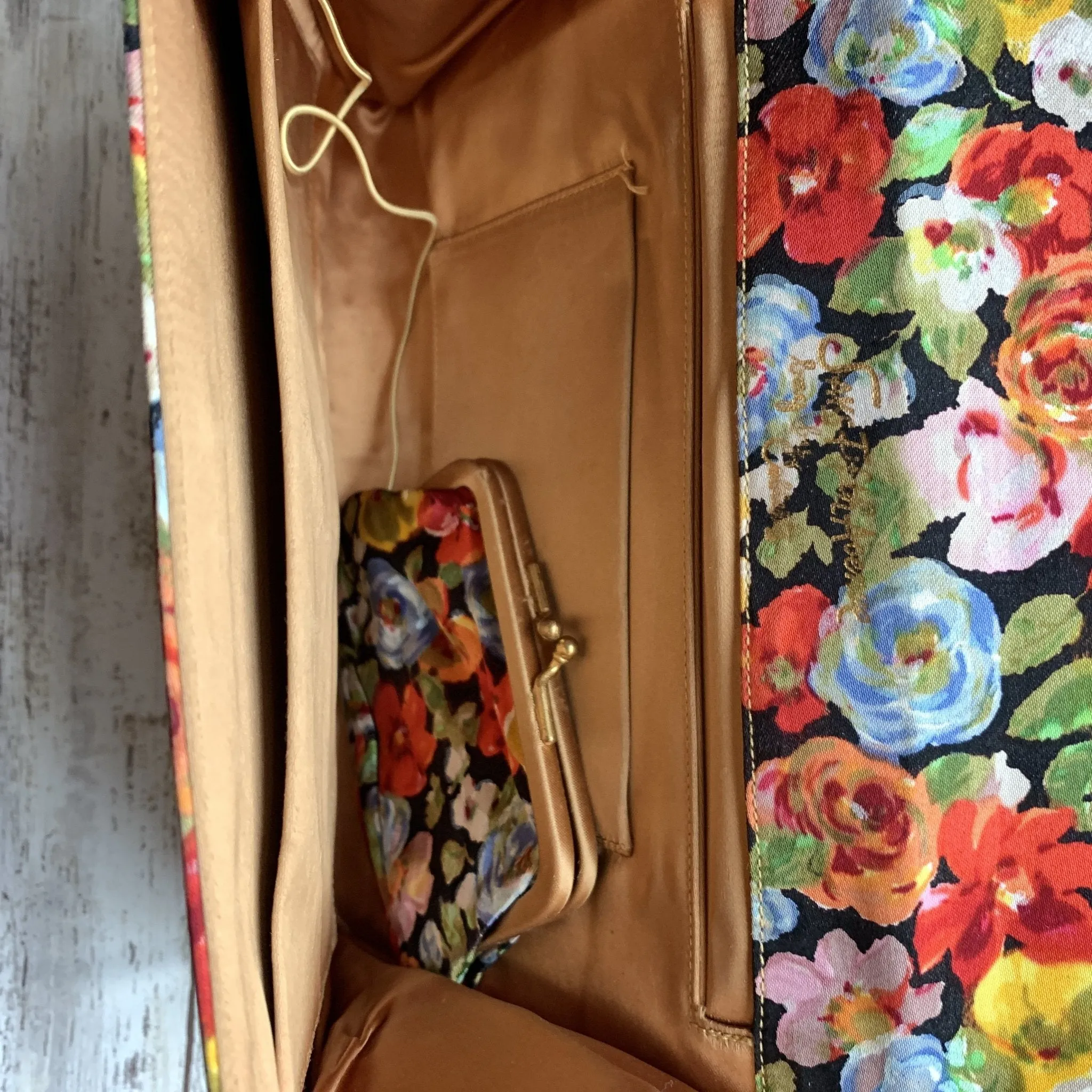 1950s Floral Clutch by Coblentz for Saks Fifth Avenue. Colorful Bag. Sustainable Vintage Fashion.