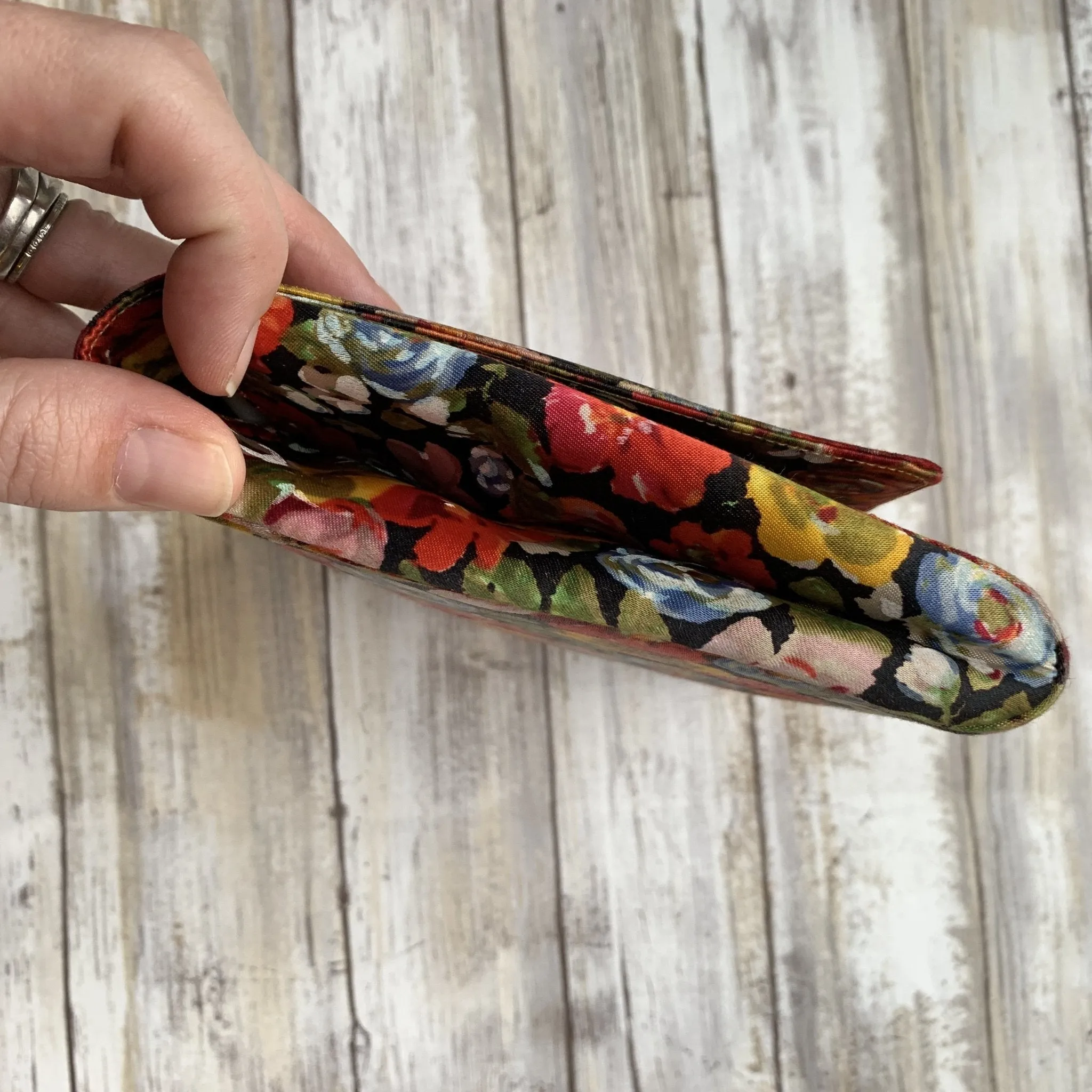 1950s Floral Clutch by Coblentz for Saks Fifth Avenue. Colorful Bag. Sustainable Vintage Fashion.