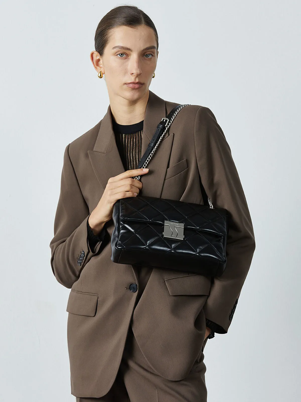 Smting | Quilted Chain Flap Bag